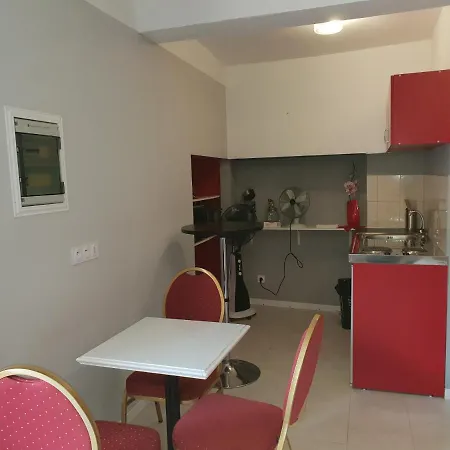 Appartamento Jolie Appartement, L'enclave Des Secrets LʼIsle-sur-la-Sorgue